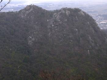 太郎坊山